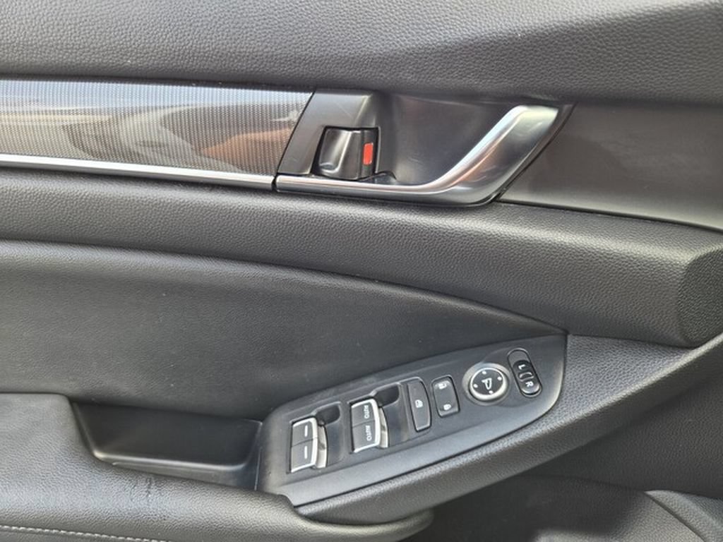 Used 2019 Honda Accord Sport image 26