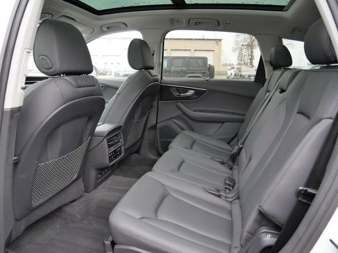 Used 2023 Audi Q7 3.0T Premium Plus w/ Premium Plus Package image 13