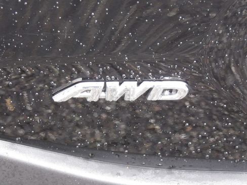 Certified 2025 Toyota RAV4 XLE AWD/4WD image 9