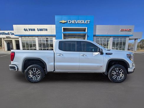 Used 2022 GMC Sierra 1500 AT4 w/ Technology Package image 7