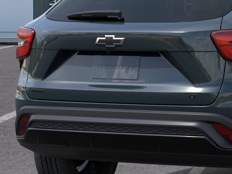 New 2026 Chevrolet Trax LT w/ Midnight Edition FWD image 14