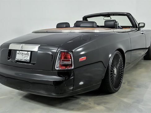 Used 2008 Rolls-Royce Phantom Drophead Coupe RWD image 10