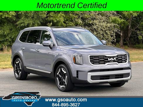 Used 2025 Kia Telluride S FWD image 10
