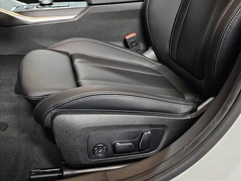 Used 2026 BMW 330i Sedan RWD image 4