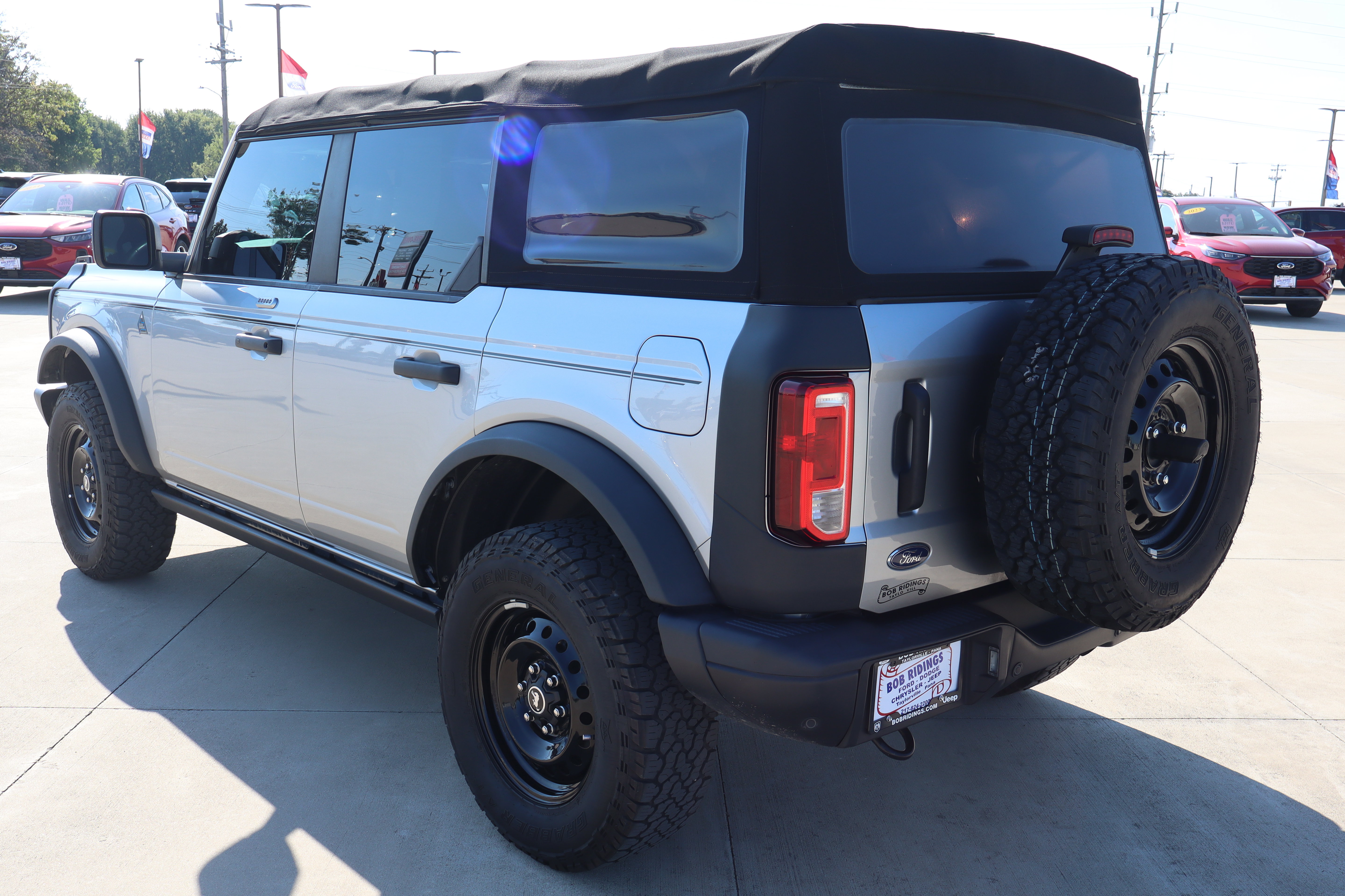 Used 2022 Ford Bronco Black Diamond AWD/4WD image 8