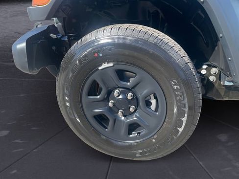 New 2026 Jeep Gladiator Sport image 14