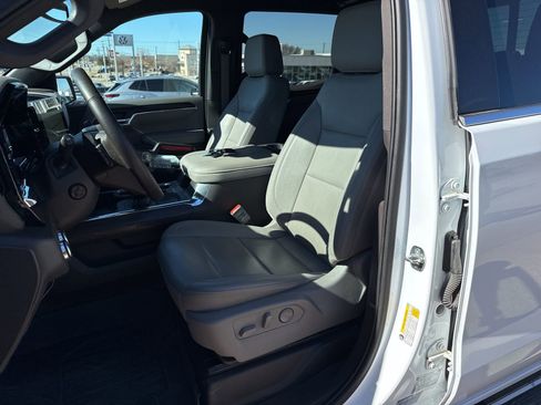 Used 2023 GMC Sierra 1500 SLT w/ SLT Convenience Package image 14