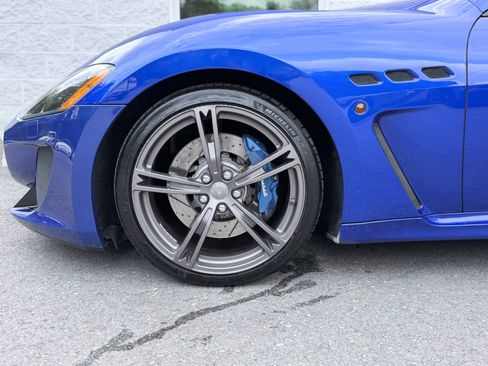 Used 2015 Maserati GranTurismo Sport RWD image 43