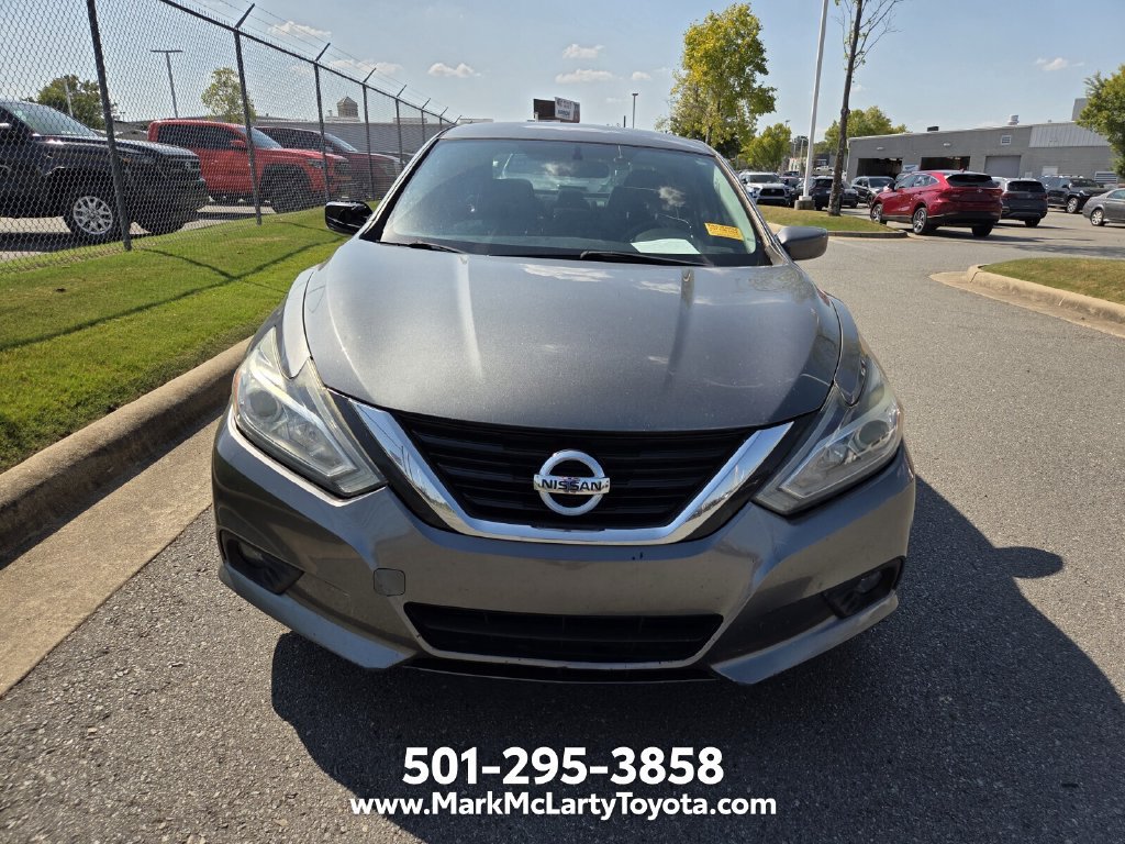 Used 2017 Nissan Altima 2.5 SV FWD image 2