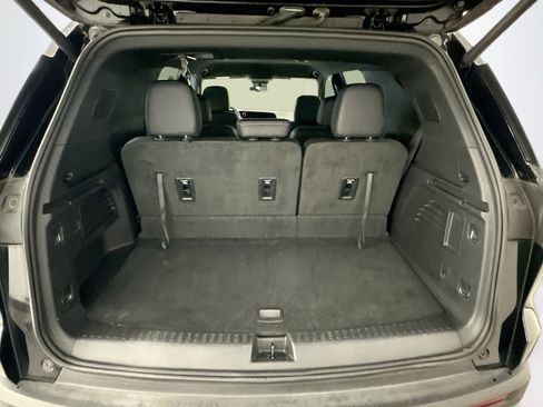 Used 2025 Chevrolet Traverse LT AWD/4WD image 31