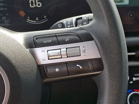 Used 2025 Hyundai Tucson SEL FWD image 22