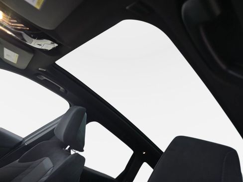 Used 2025 BMW X3 xDrive30i w/ Premium Package image 29