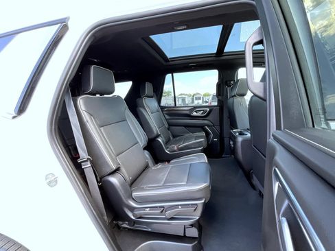 Certified 2023 Chevrolet Tahoe Premier w/ Premium Package 2 AWD/4WD image 18