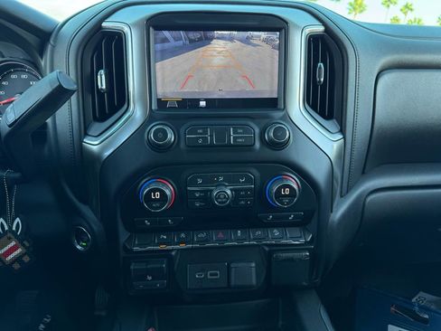 Used 2019 Chevrolet Silverado 1500 LT Trail Boss image 9