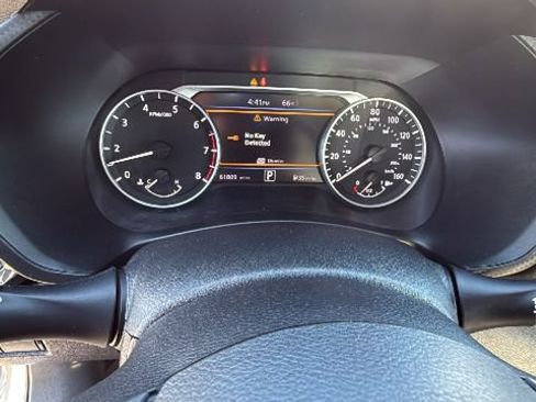 Certified 2023 Nissan Sentra SV FWD image 21