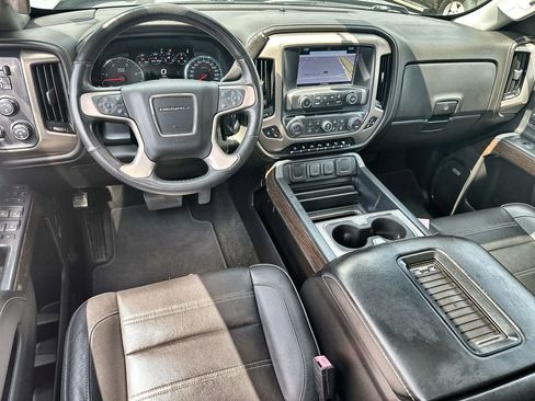 Used 2018 GMC Sierra 2500 Denali w/ Duramax Plus Package AWD/4WD image 20