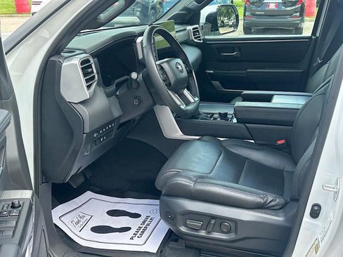 Certified 2025 Toyota Tundra Platinum AWD/4WD image 13