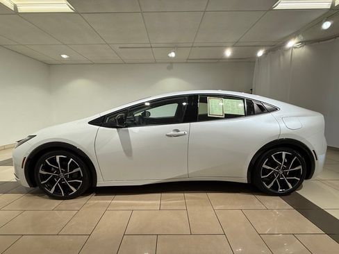 Certified 2024 Toyota Prius Prime Premium w/ Advanced Technology Package FWD image 2