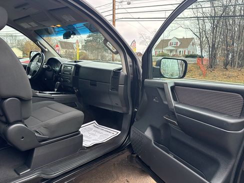 Used 2012 Nissan Titan SV w/ SV Value Truck Pkg image 14