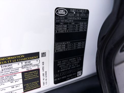 Used 2023 Land Rover Defender 110 X-Dynamic SE image 45