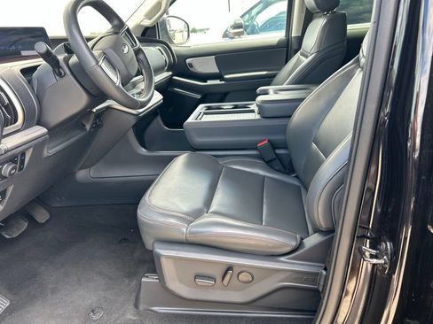 Used 2025 Ford Expedition Max Active AWD/4WD image 7