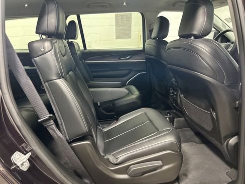 Used 2022 Jeep Grand Cherokee L Limited image 16