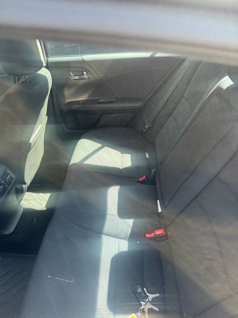 Used 2016 Honda Accord EX image 6