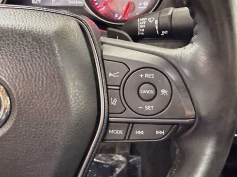 Used 2023 Toyota Camry XSE FWD image 15
