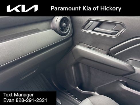 Used 2026 Chevrolet Colorado Trail Boss AWD/4WD image 27