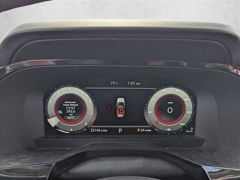 Used 2025 Nissan Pathfinder Platinum w/ Cargo Package image 9