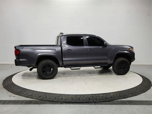 Used 2021 Toyota Tacoma SR w/ SR Convenience Package image 8