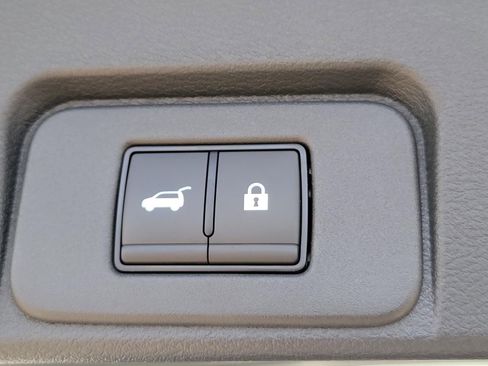 New 2026 Nissan Rogue Platinum AWD/4WD image 16