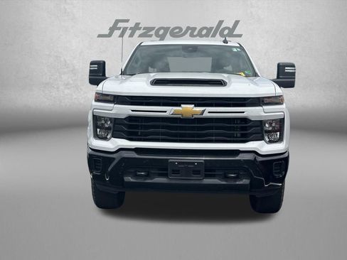 Used 2025 Chevrolet Silverado 2500 Custom w/ Custom Convenience Package AWD/4WD image 2