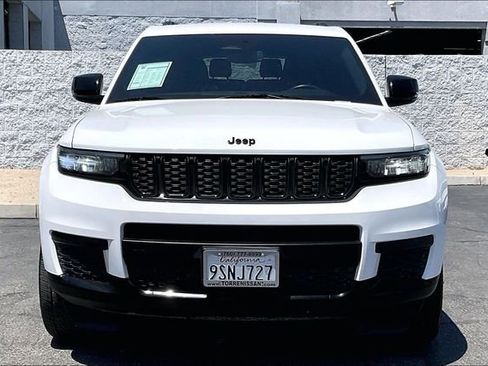 Used 2021 Jeep Grand Cherokee L Laredo AWD/4WD image 2