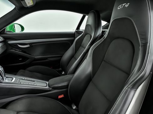 Used 2022 Porsche 718 Cayman GT4 image 20