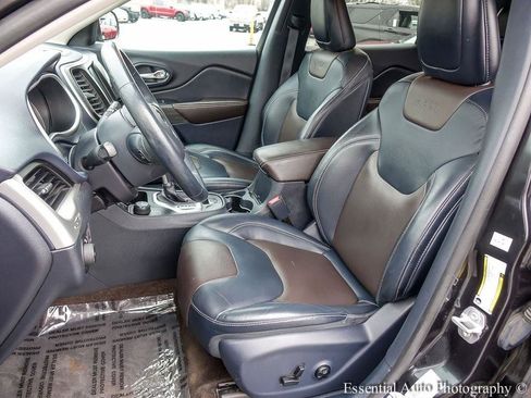 Used 2016 Jeep Cherokee Limited w/ Trailer Tow Group image 9