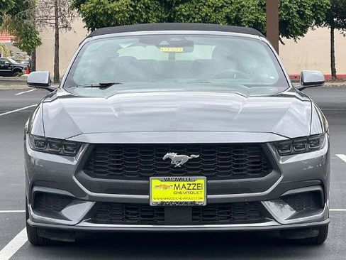 Used 2025 Ford Mustang Convertible RWD image 7
