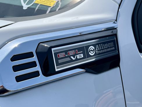 New 2025 GMC Sierra 2500 Pro w/ Convenience Package image 11