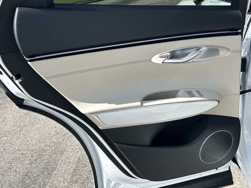 New 2026 Genesis GV70 2.5T Advanced AWD/4WD image 22