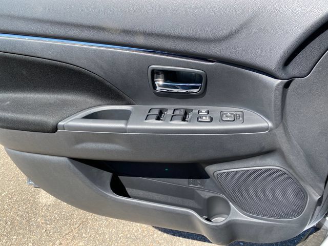 New 2027 Mitsubishi Outlander Sport ES AWD/4WD image 13
