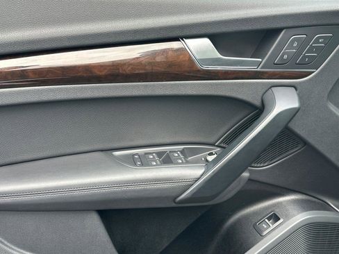 Used 2019 Audi Q5 2.0T Premium Plus image 11