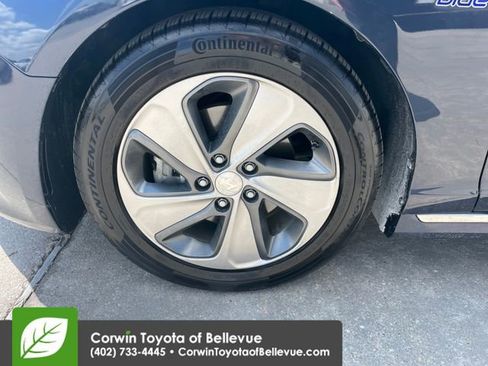 Used 2017 Hyundai Sonata Limited w/ Ultimate Package 02 FWD image 27