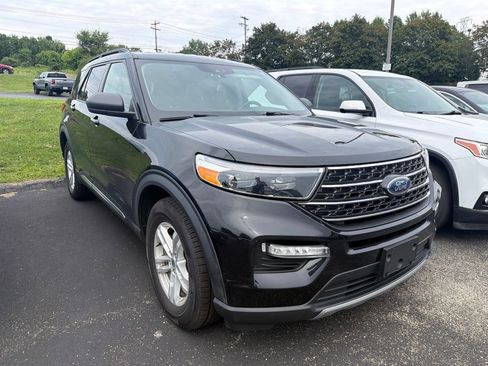 Used 2021 Ford Explorer XLT w/ Equipment Group 202A AWD/4WD image 1