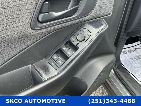Used 2023 Nissan Rogue S FWD image 22