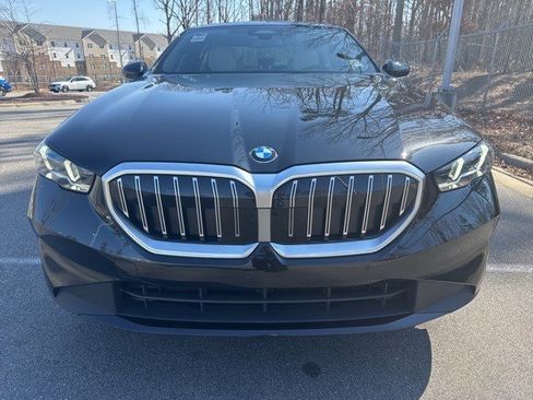 Certified 2025 BMW 530i w/ Premium Package image 2