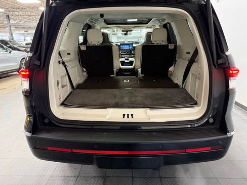 Used 2023 Lincoln Navigator Black Label image 22
