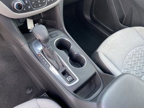 Used 2023 Chevrolet Equinox LT w/ Driver Convenience Package image 24