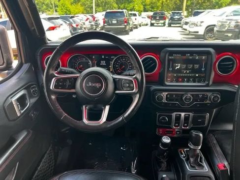 Used 2018 Jeep Wrangler Rubicon AWD/4WD image 13