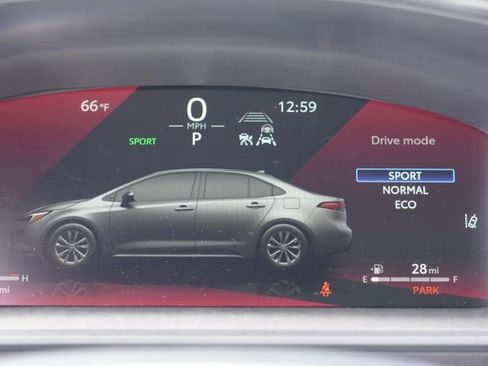 Certified 2026 Toyota Corolla SE w/ SE Package FWD image 31