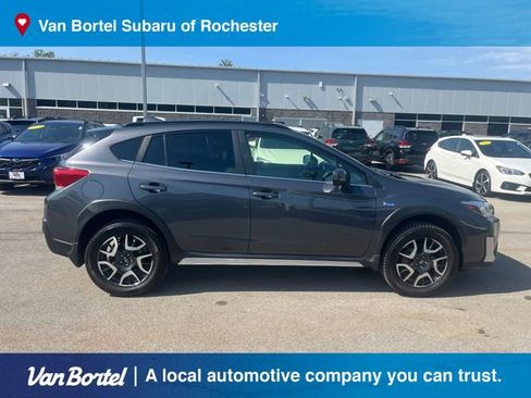 Used 2020 Subaru Crosstrek Hybrid w/ Moonroof Package w/Navigation AWD/4WD image 6